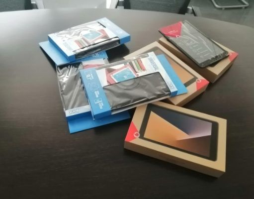 El Ayuntamiento de Petrer reparte 25 tablets con conexión a Internet a escolares de 5 y 6º de primaria en situación de vulnerabilidad