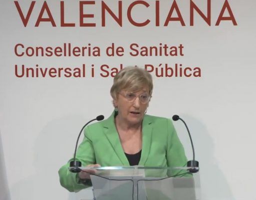 La Conselleria de Sanitat decreta el uso obligatorio de mascarillas en todo momento desde hoy mismo en la Comunidad Valenciana Uso obligatorio de mascarillas en todo momento desde hoy mismo en la Comunitat Valenciana