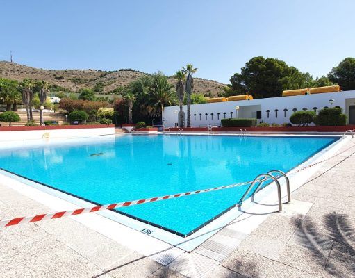 Mañana abren las piscinas de verano de San Crispín con medidas de seguridad e higiene, aforo limitado a 130 personas y acceso con cita previa Piscinas Municipales de Verano Elda