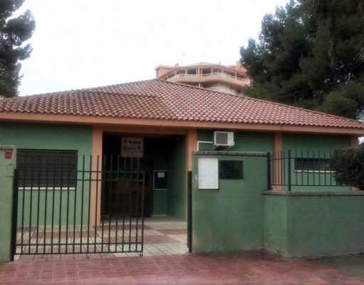 Remodelación del recinto exterior y accesos del Centro Social Estación 4 Zonas en Elda Centro Social Estación 4 Zonas en Elda