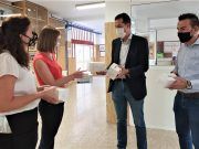 Comienza la distribución de 14.000 mascarillas en 22 centros educativos de Elda Comienza la distribución de 14.000 mascarillas en 22 centros educativos de Elda