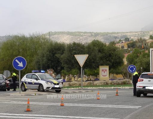 La Policía Local de Elda ha tramitado 28 sanciones durante la tercera semana de confinamiento perimetral Control perimetral de Elda por la Policía Local