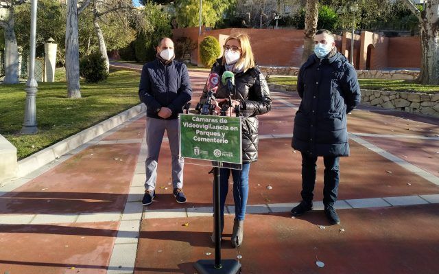 Cámaras de vigilancia en los dos parques municipales y el cementerio de Petrer