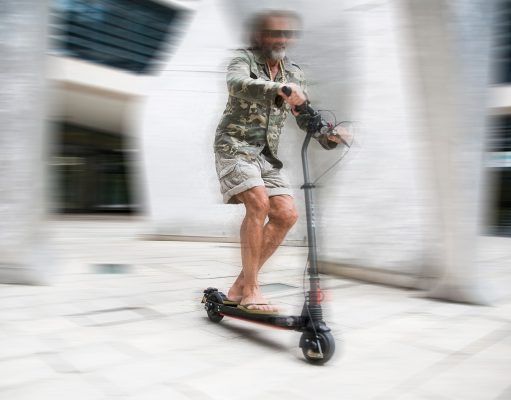 Vehículos de movilidad personal – El Ayuntamiento de Elda saca a consulta pública la modificación de la Ordenanza Municipal de Tráfico Vehículos de movilidad personal