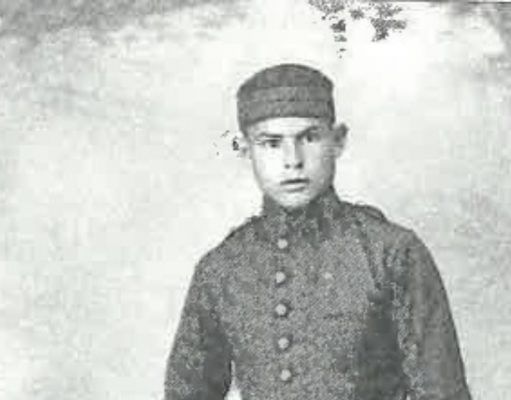 El Ayuntamiento de Petrer participará con la Consellería en la exhumación de víctimas de la Dictadura enterrados en el Cementerio de Alicante Ernesto Maestre Castelló, vecino de Petrer fusilado por la Dictadura Franquista