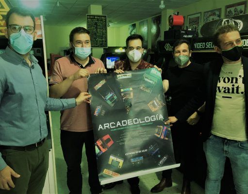 Petrer acoge este jueves la “premier” del documental “Arcadeología” y se podrá jugar a estas máquinas características de los 80 y 90 “Arcadeología”