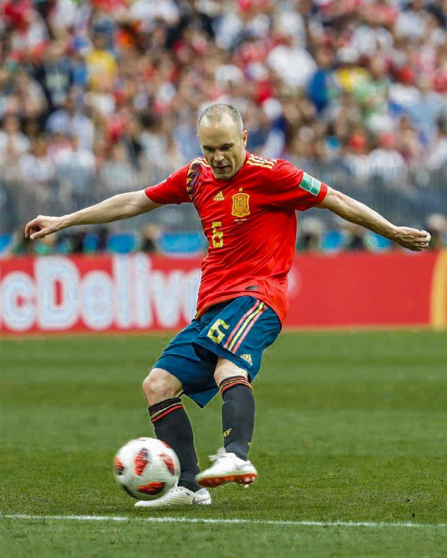 Las botas de Andrés Iniesta se unen a la colección de ‘Zapato con Historia’ del Museo del Calzado de Elda