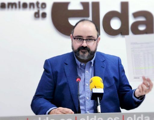 El Ayuntamiento de Elda pone en manos de la Fiscalía la contratación como administrativo interino de un concejal de Aspe por un supuesto delito de falsedad documental Jesús Sellés