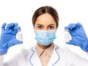 Sanidad inicia este miércoles la vacunación antigripal de 700.000 personas mayores de 70 años junto con una dosis de refuerzo frente a la COVID-19 Vacunación antigripal de 700.000 personas mayores de 70 años junto con una dosis de refuerzo frente a la COVID-19