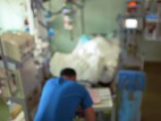 Sanidad notifica 5.037 nuevos casos de coronavirus y 16 fallecidos en la Comunitat Valenciana UCI - Archivo