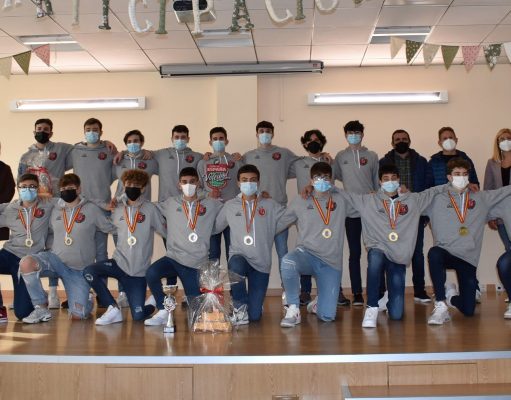 Recibimiento institucional al Voleibol Santo Domingo Petrer, ganador de la Copa de España 2021 en Infantil y Juvenil Club Voleibol Santo Domingo Petrer, ganadores de la Copa de España 2021