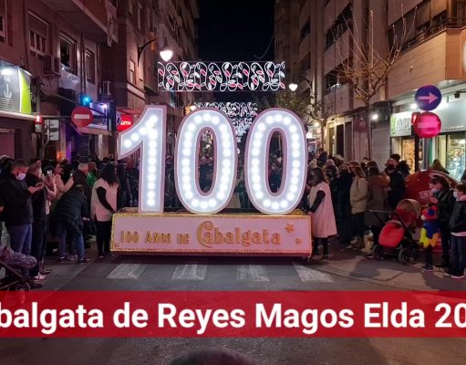 Noche de Reyes en Elda, bajada de antorchas en el monte Bolón y Cabalgata – Galería de fotos y vídeo Cabalgata Reyes Elda 2022