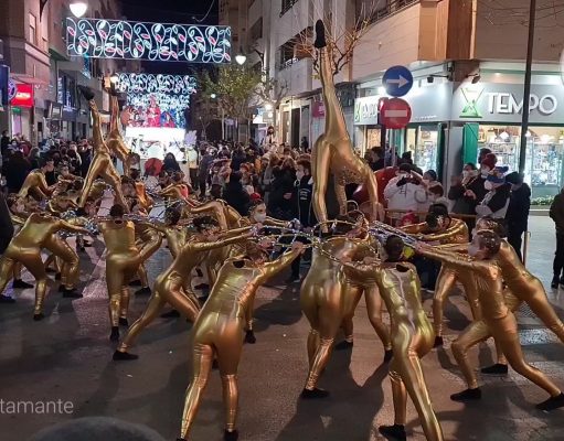 Más de 1.600 personas acompañarán el próximo viernes a Sus Majestades Los Reyes Magos en su espectacular recorrido por las calles de Elda