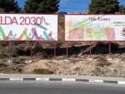 El Ayuntamiento de Elda renovará más de 700 placas identificativas de un centenar de calles y avenidas de la ciudad Placas identificativas de calles y avenidas de Elda