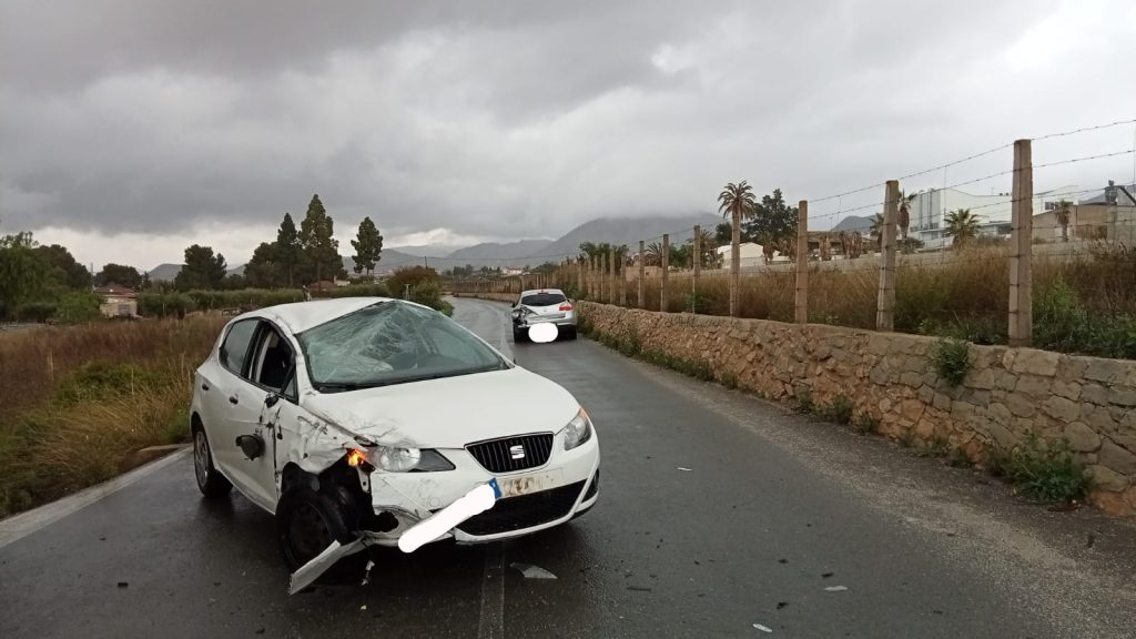 Accidente múltiple en la avenida de Cataluña de Petrer