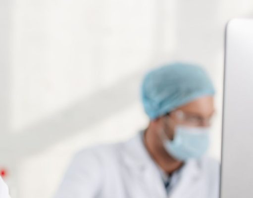 Sanidad notifica 6.111 nuevos casos de coronavirus en la Comunitat Valenciana, 2.666 de ellos en mayores de 60 años coronavirus-2022