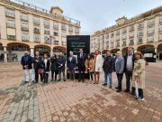 La Plaza Mayor de Elda acoge hasta el 23 de mayo una exposición que resume los 3.000 años de cultura del vino en la provincia de Alicante La Plaza Mayor de Elda acoge hasta el 23 de mayo una exposición que resume los 3.000 años de cultura del vino en la provincia de Alicante