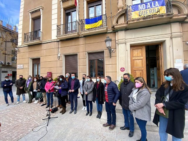 Elda se ha sumado hoy a los actos de celebración del Día Internacional de la Mujer con la lectura del manifiesto de la Federación Española de Municipios y Provincias (FEMP) redactado con motivo del 8 de Marzo.