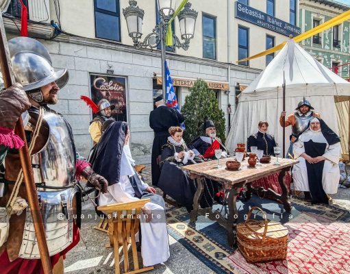 Éxito de público en el Mercado Coloma en Elda, con miles de visitantes procedentes de toda la comarca Mercado Coloma 2022