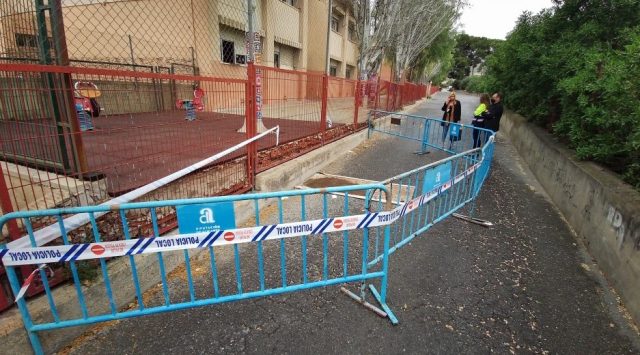 Rotura del colector general de saneamiento en el camí del Campet