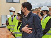 Mónica Oltra visita Elda para reunirse con el personal de los Servicios Sociales municipales y conocer la evolución de las obras de reforma de la Residencia de Mayores El Catí Obras de reforma de la Residencia de Mayores El Catí