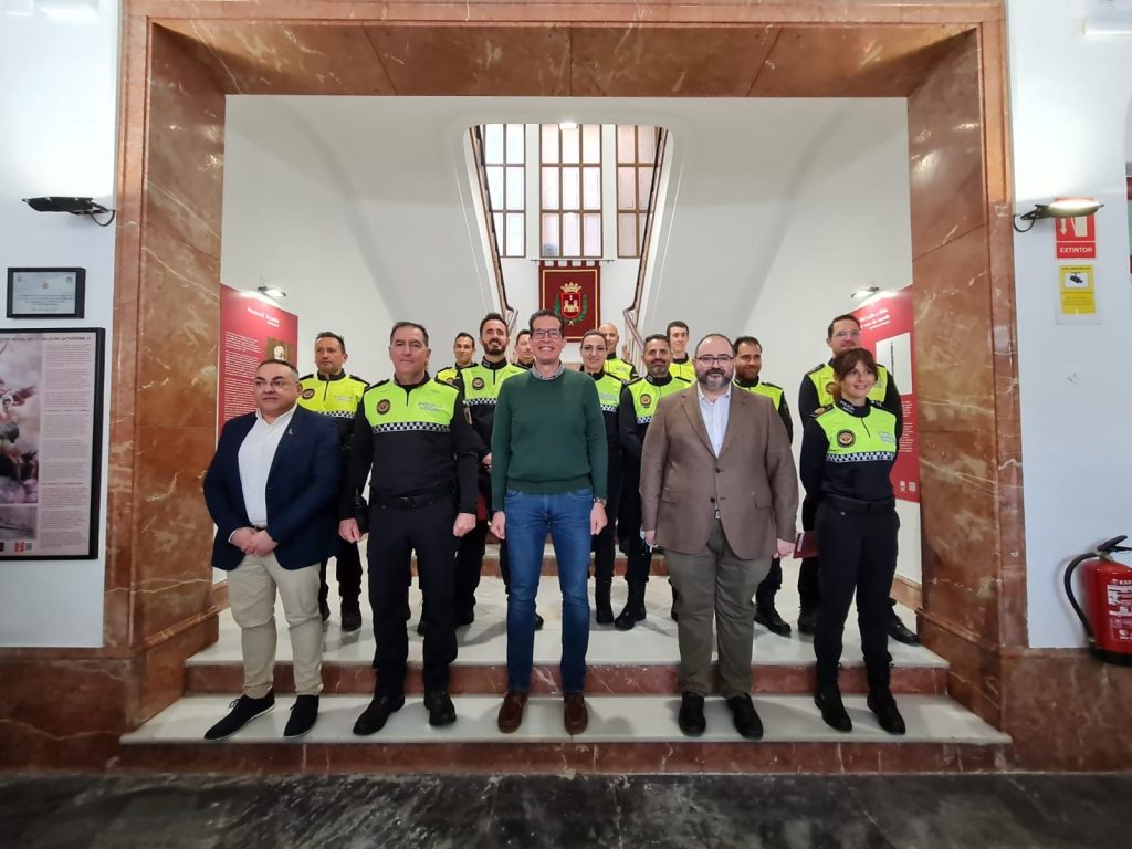 Se refuerza la plantilla de la Policía Local de Elda con la incorporación de doce nuevos agentes