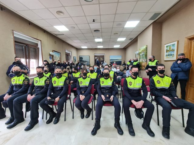Se refuerza la plantilla de la Policía Local de Elda con la incorporación de doce nuevos agentes