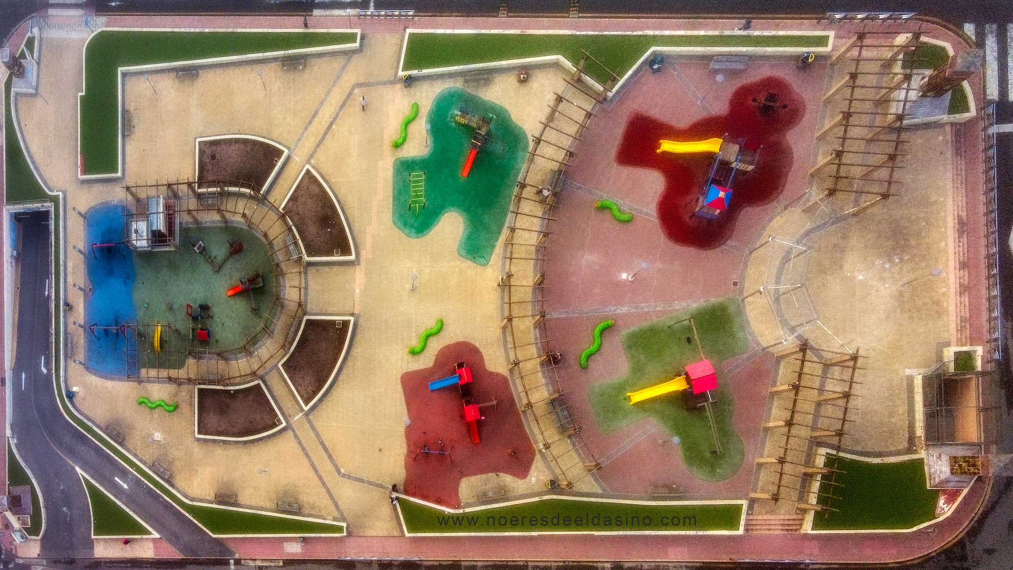 Próxima remodelación la Plaza del Zapatero de Elda, nuevo pavimento, nuevos juegos infantiles, arbolado y más sombra. | NEDEldaSN