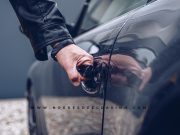 Detenida en Petrer una persona con un coche robado que podría estar relacionado con una oleada de hurtos en comercios