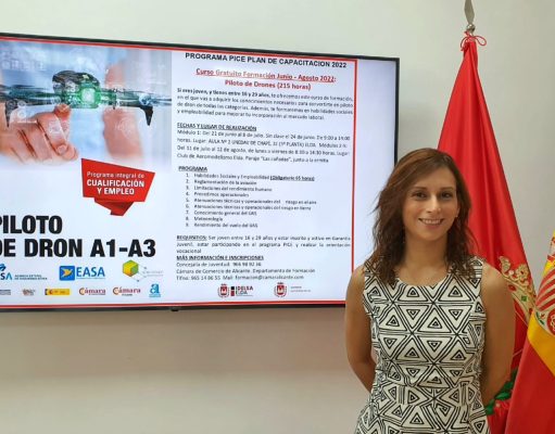 Curso gratuito de piloto de dron para jóvenes dentro del Programa PICE ofrecido por el Ayuntamiento de Elda y la Cámara de Comercio de Alicante Curso gratuito de piloto de dron para jóvenes