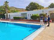 Las piscinas municipales de San Crispín en Elda comienzan este viernes la temporada de verano con una jornada de puertas abiertas Las piscinas municipales del Complejo de San Crispín comienzan este viernes la temporada de verano