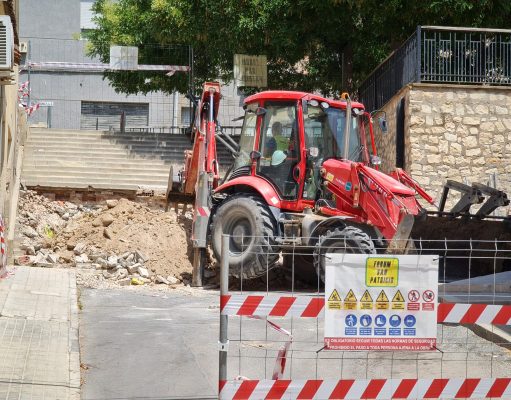 Se inician los trabajos de remodelación de las plazas del Matadero y Santiago en Elda Trabajos de remodelación de las plazas del Matadero y Santiago