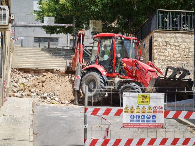 Trabajos de remodelación de las plazas del Matadero y Santiago