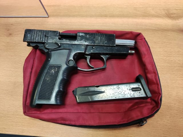 Arma incautada en Petrer