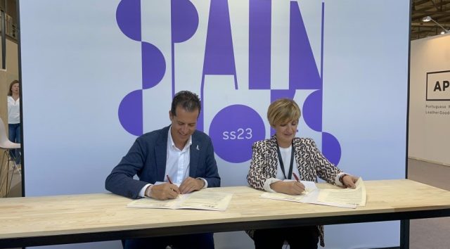 El Ayuntamiento de Elda firma el convenio de colaboración con Avecal