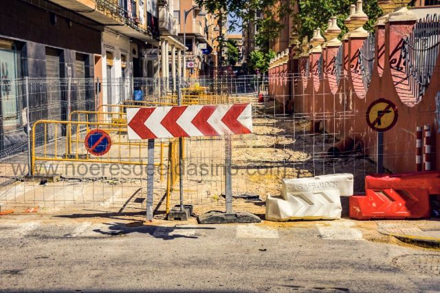 Calle Ramón Gorgé en obras - Elda