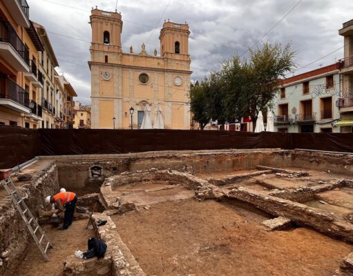 Las excavaciones arqueológicas en la plaça de Baix de Petrer sacan a la luz una basílica de época romana Basílica de época romana (foto Ayto. Petrer)