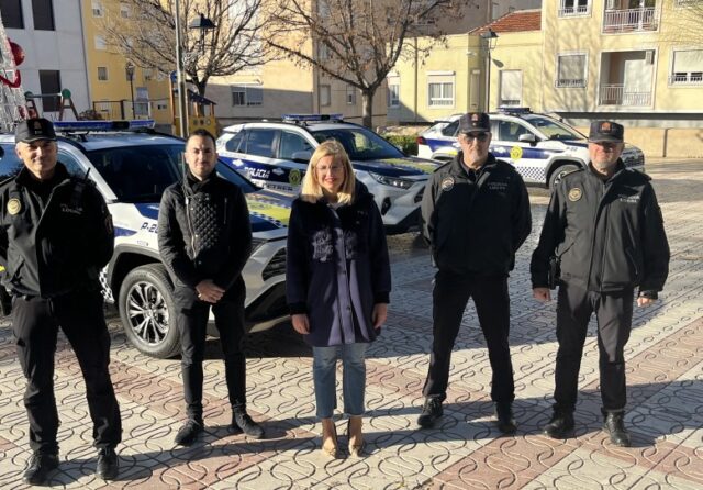La Policía Local de Petrer renueva su flota con tres nuevos coches patrulla