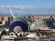 El Ayuntamiento de Elda y la Ciudad de las Artes y de las Ciencias firmarán un convenio para facilitar las visitas de escolares en riesgo de exclusión y de personas mayores sin recursos Ciudad de las Artes y de las Ciencias. Foto cac.es