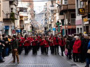 La música festera inundó las calles de Elda con la Entrada de Collas y Agrupaciones Musicales