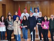 Entrega de premios a los seis comercios de Elda que han quedado en las primeras posiciones del concurso Agenda Urbana 2030 Entrega de premios a los seis comercios que han quedado en las primeras posiciones del concurso Agenda Urbana 2030