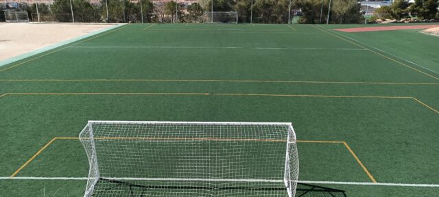 Campo de fútbol de césped anexo al Barxell Petrer