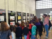 El Museo del Calzado de Elda acoge la exposición y votación presencial de los dibujos participantes en el XVI Concurso ‘Mamá Trabajadora’