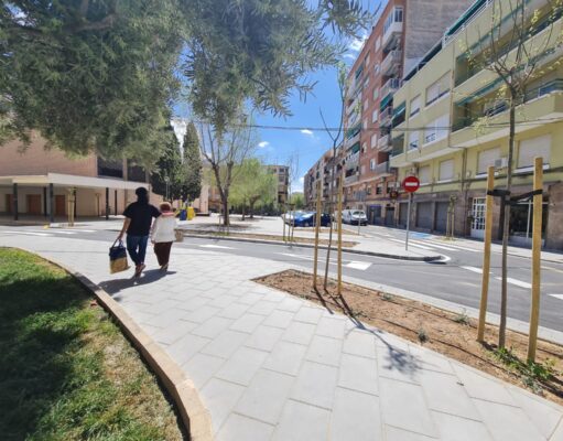 Reabierto al tráfico el barrio de la Feria-Cocoliche tras la finalización de las obras de remodelación integral de los viales y la creación de nuevas zonas verdes