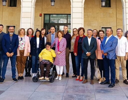 El PSPV- PSOE de la provincia de Alicante presenta ante registro la candidatura autonómica. El PSPV- PSOE de la provincia de Alicante presenta ante registro la candidatura autonómica.