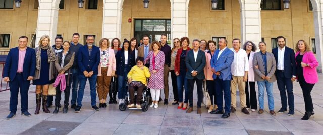 El PSPV- PSOE de la provincia de Alicante presenta ante registro la candidatura autonómica.