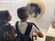 El alumnado del CElP Virgen de la Salud inicia la ronda de visitas a la Ciudad de las Artes y de las Ciencias de Valencia incluidas en el convenio suscrito por el Ayuntamiento de Elda y CACSA