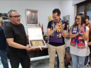 El alcalde Rubén Alfaro recibe a la plantilla, técnicos y directiva del Deportivo Eldense para felicitarles por el histórico ascenso a Segunda División