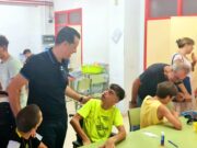 El Ayuntamiento de Elda mantiene el convenio con el Ampa del CEE Miguel de Cervantes que permite que los niños y niñas de 21 familias disfruten en verano de actividades de ocio