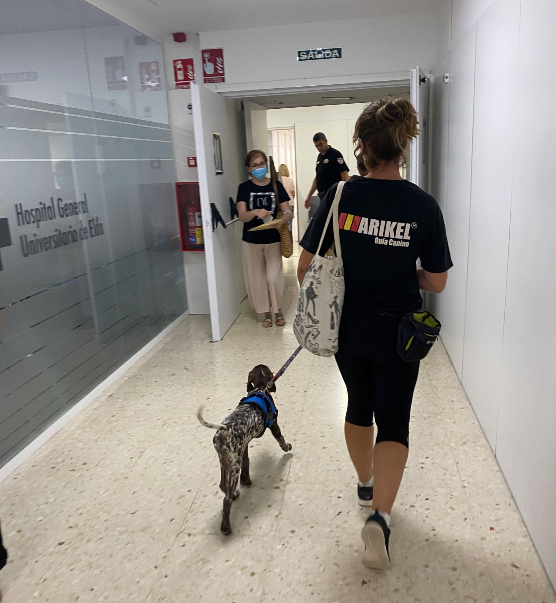 Caninoterapia para los pacientes de Salud Mental del Hospital General de Elda 